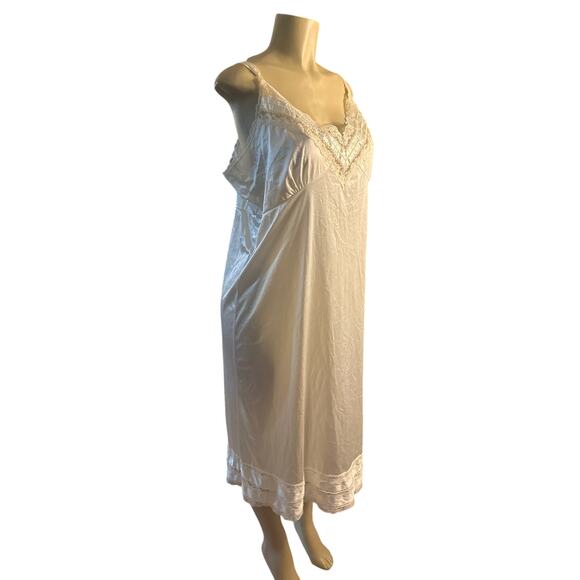 Vintage Women 20 Inner Image Cream Lace Slip Dress Nightgown Sleep Lounge - Picture 1 of 7